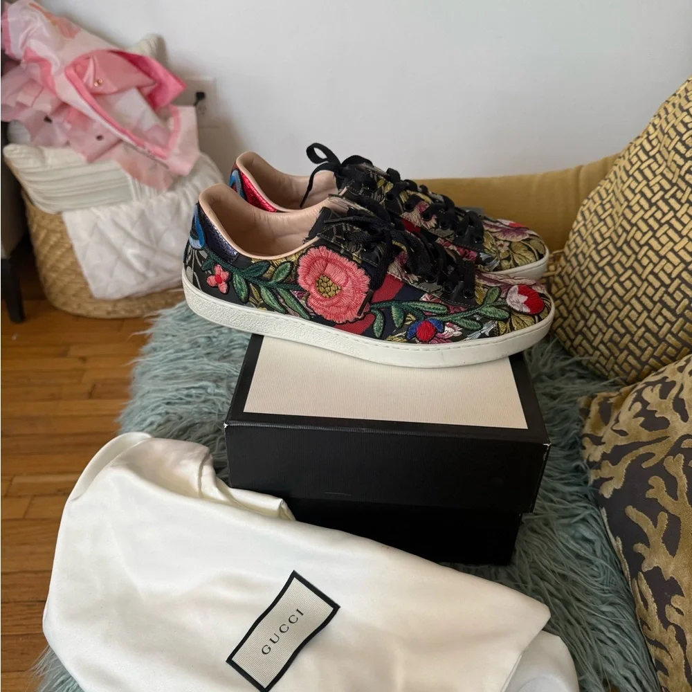 Gucci Black and White Shoe Box - Picture 3 of 6